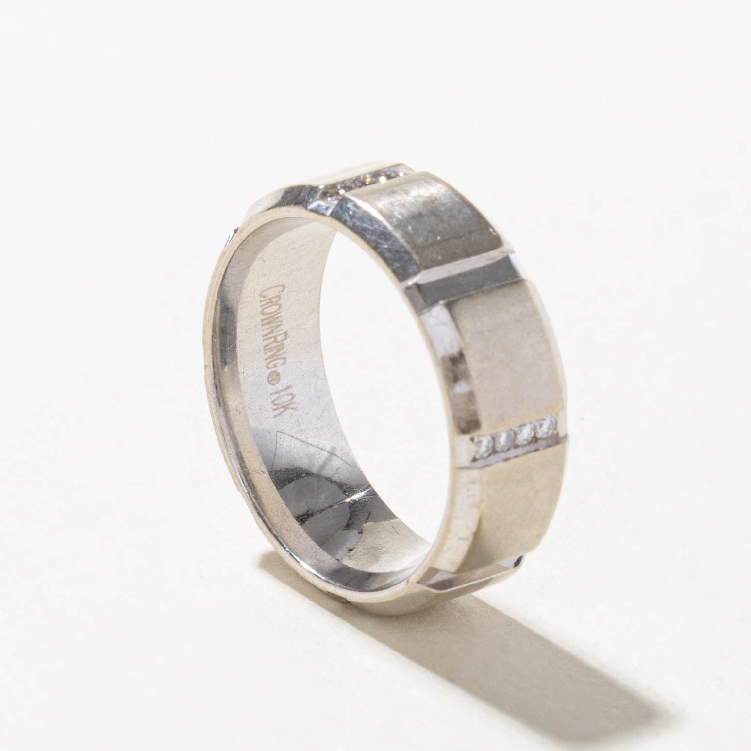 10k Diamond Accent Grooved Band | 7.00mm | SZ 7.5