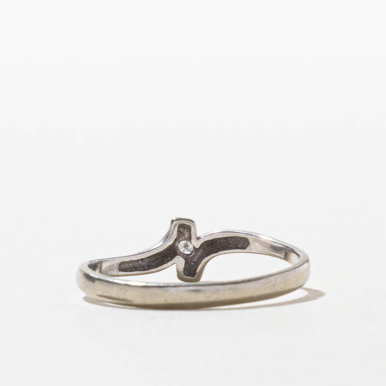 10k Diamond Petite Bypass Ring | SZ 6