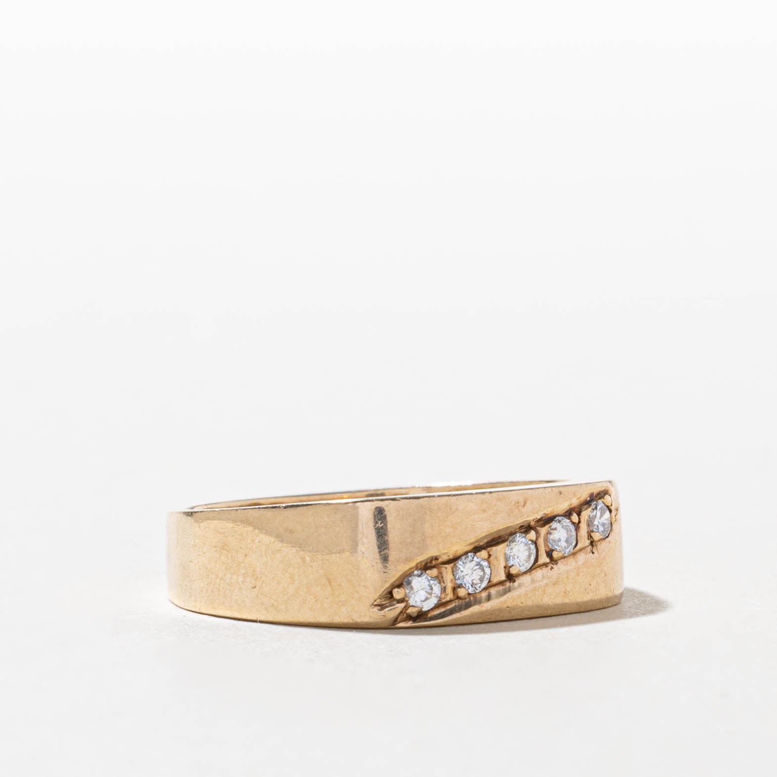 10k Five Stone Diagonal Row Diamond Band | SZ 9