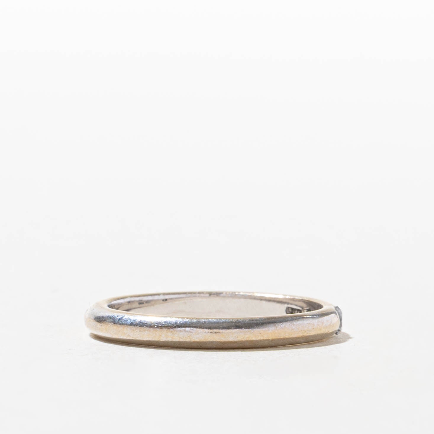 18k Round Brilliant Diamond Stacking Band | 2.50mm | SZ 7