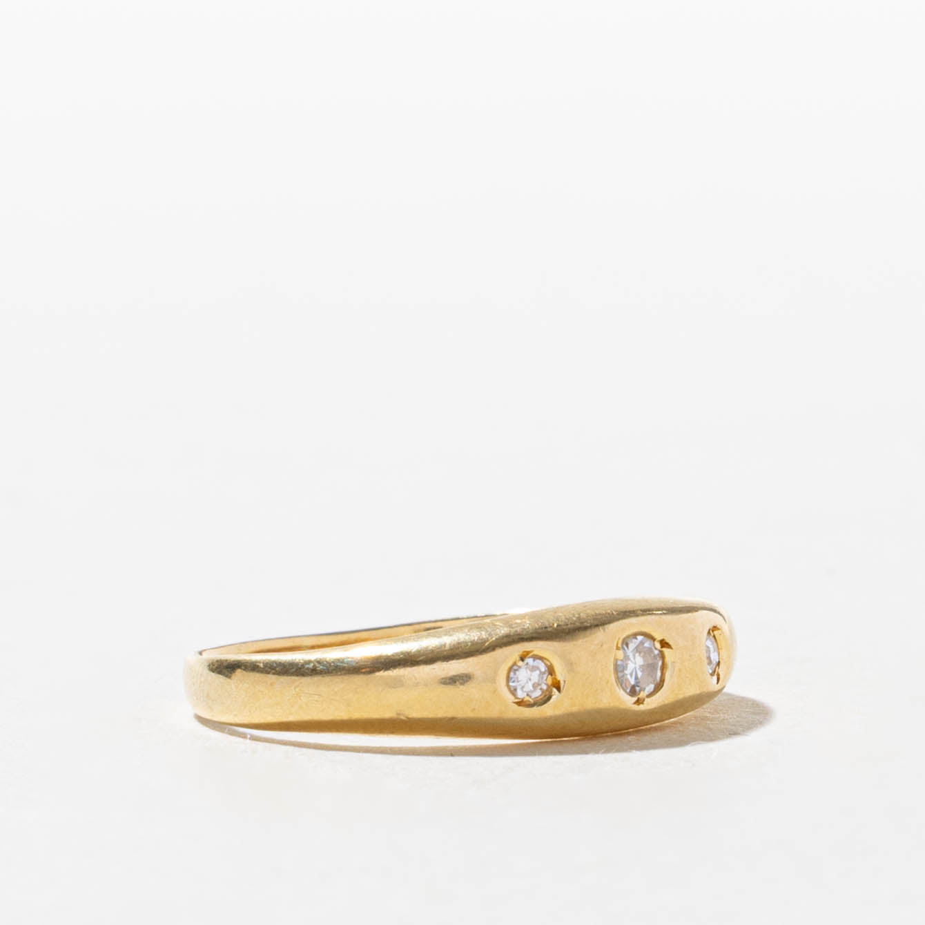 18k Three Stone Flush Set Diamond Band | SZ 4.5