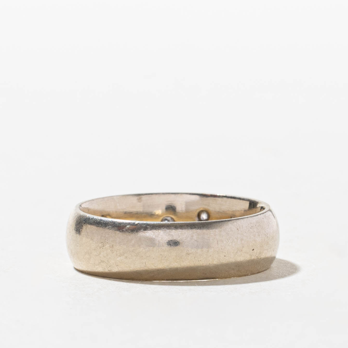 14k Flush Set Scattered Diamond Band | 5.00mm | SZ 3.5