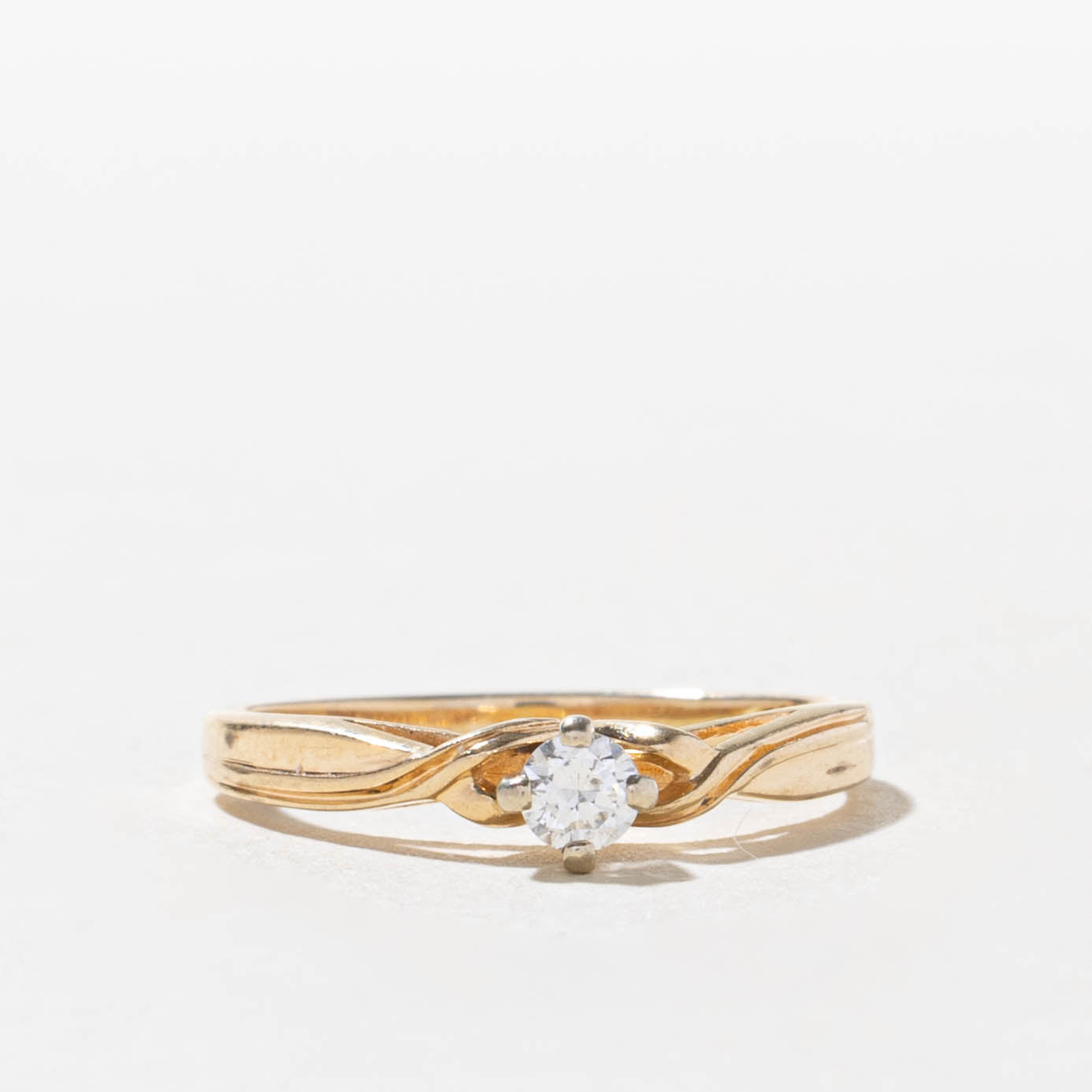 14k Diamond Crossover Ring | SZ 4.75