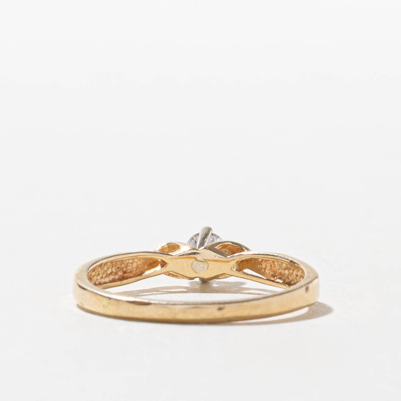 14k Diamond Crossover Ring | SZ 4.75