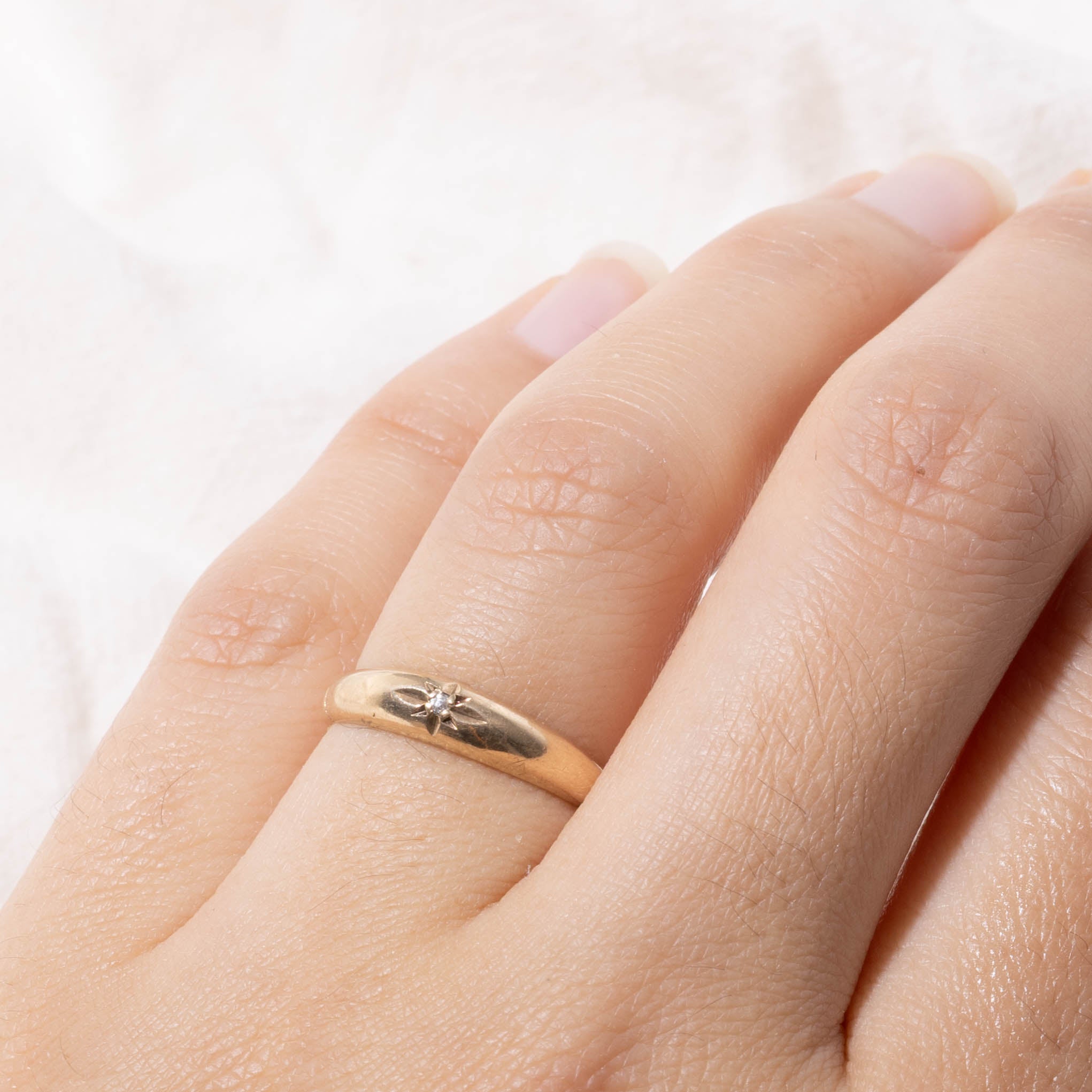 10k Star Set Diamond Petite Dome Ring | SZ 6