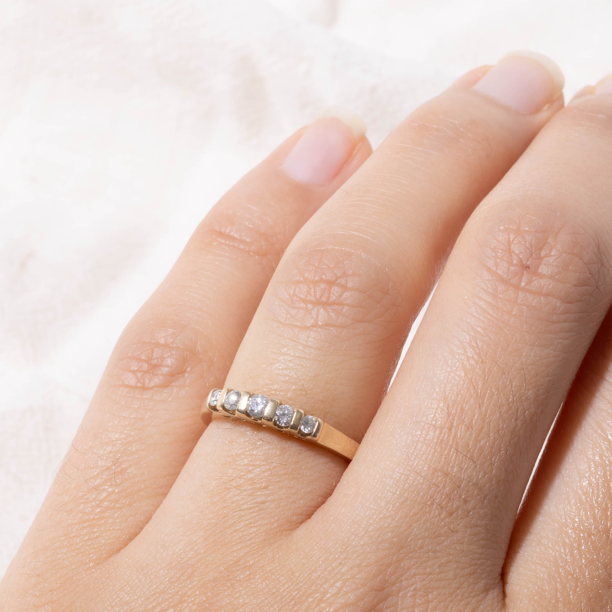 10k Five Stone Diamond Band | SZ 5.5