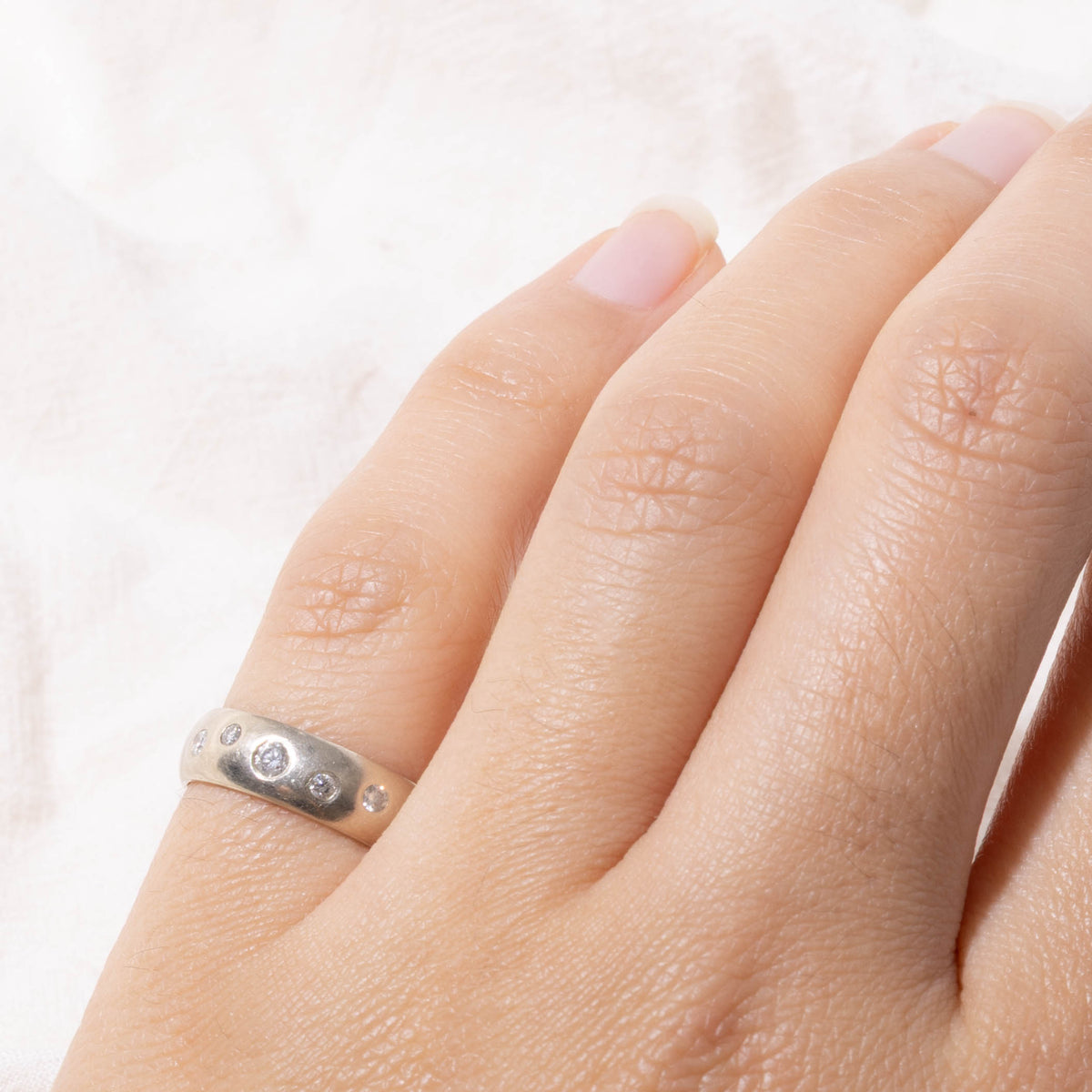 14k Flush Set Scattered Diamond Band | 5.00mm | SZ 3.5