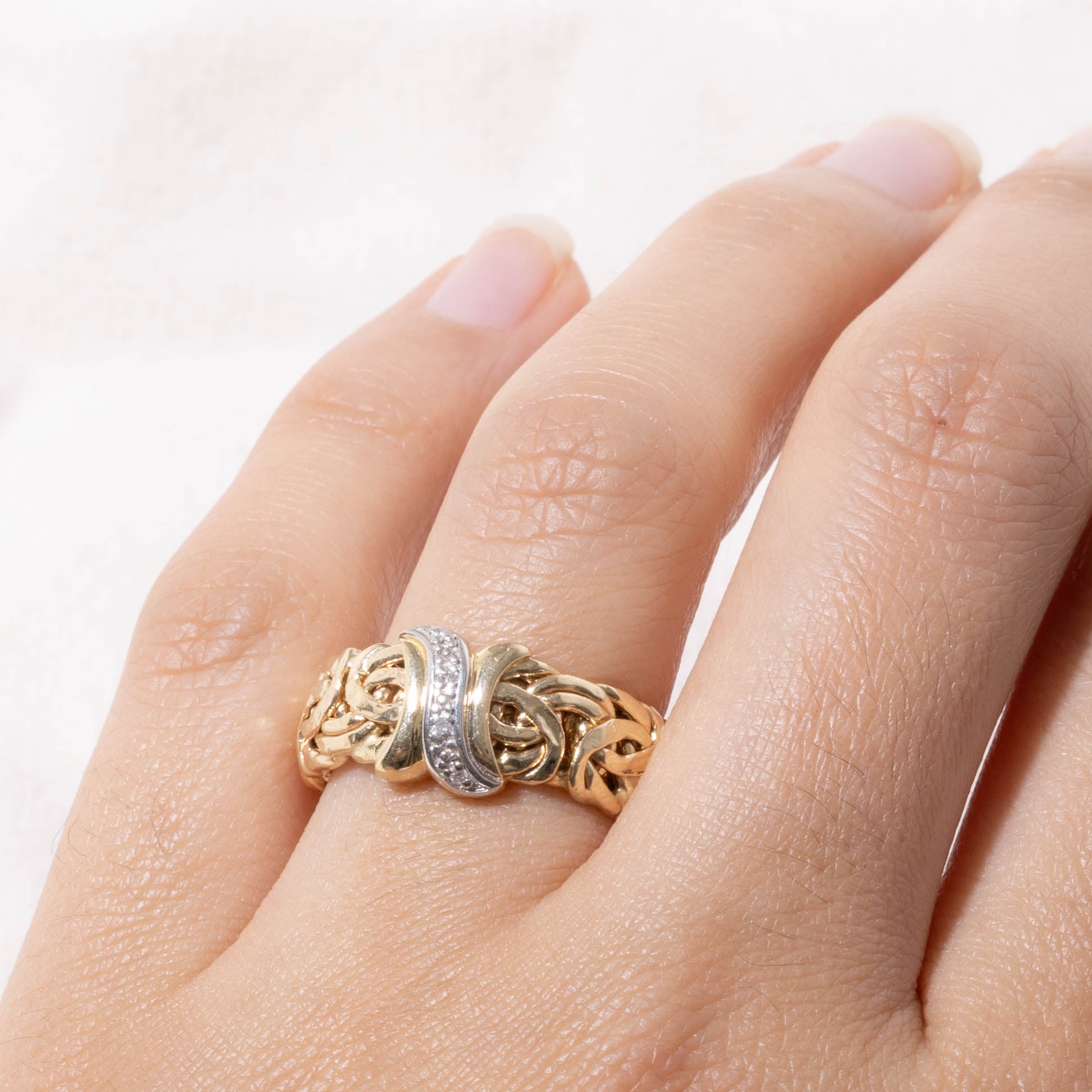 14k Diamond Accented Byzantine Chain Ring | SZ 6.75