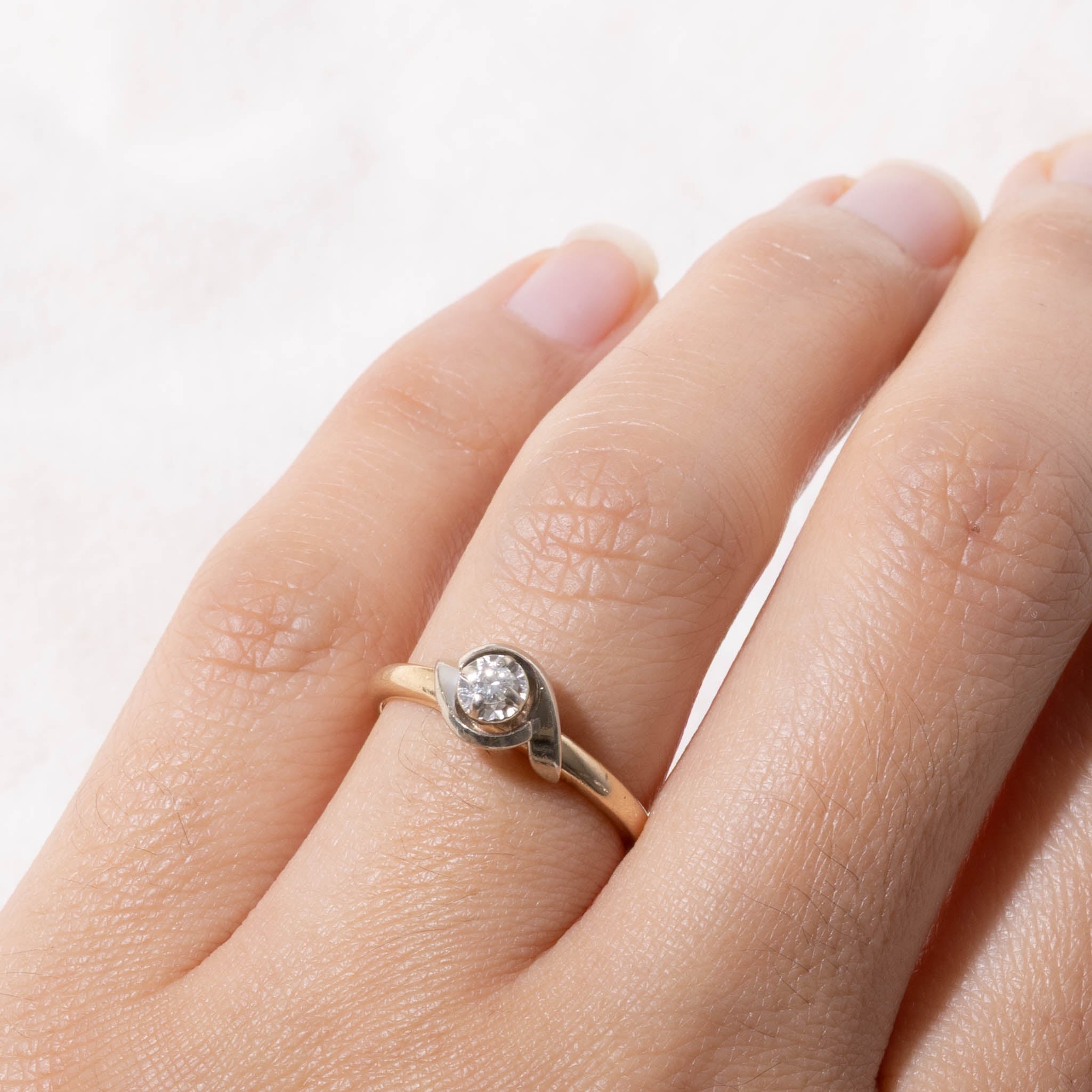 14k Illusion Set Diamond Bypass Ring | SZ 6.25