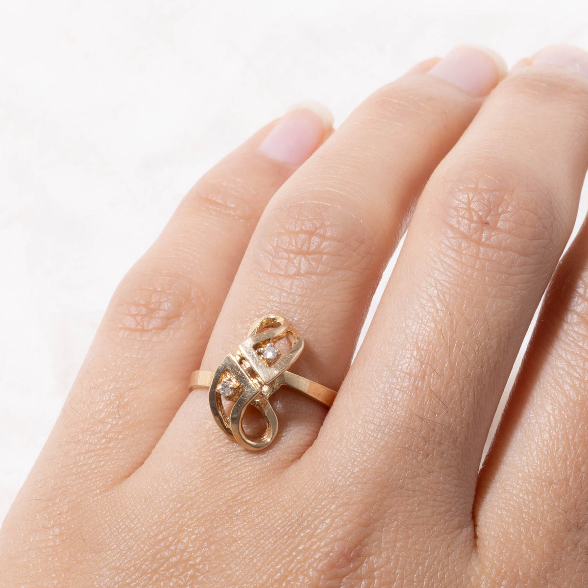 10k Two Stone Geometric Twisted Ring | SZ 6.25