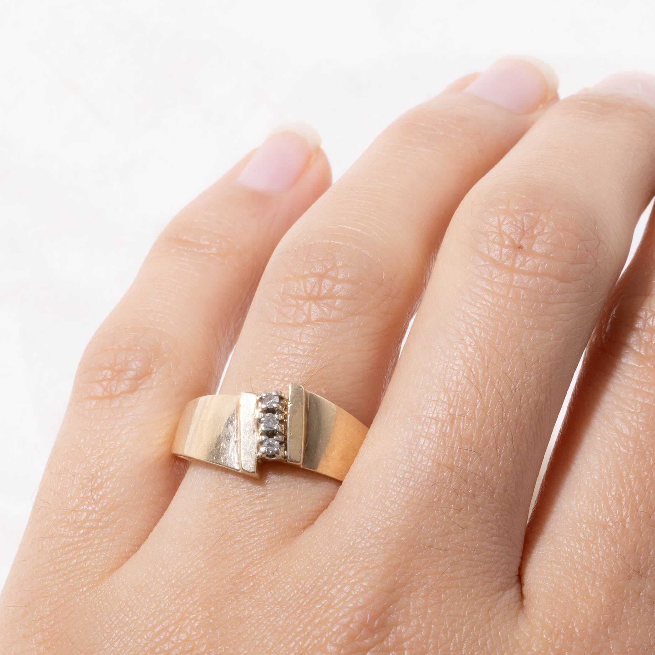 10k Three Stone Diamond Bypass Ring | SZ 9.25