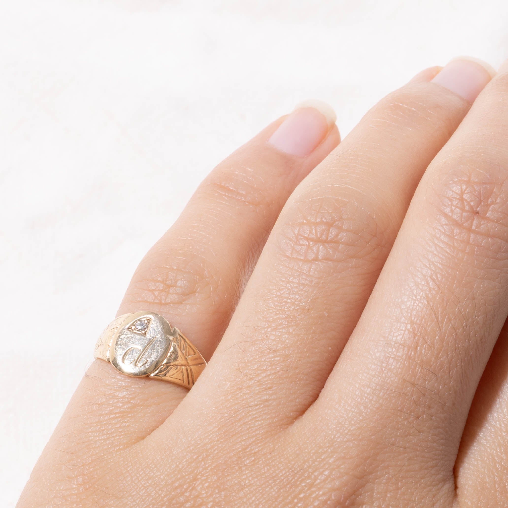 10k Corner Diamond "P" Initial Engraved Signet Ring | SZ 3