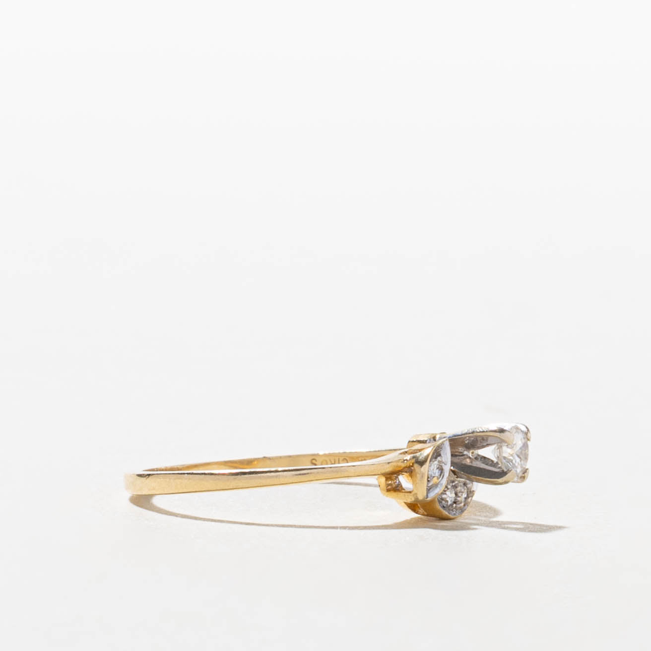 14k High Set Diamond Floral Accented Petite Ring | SZ 5.5