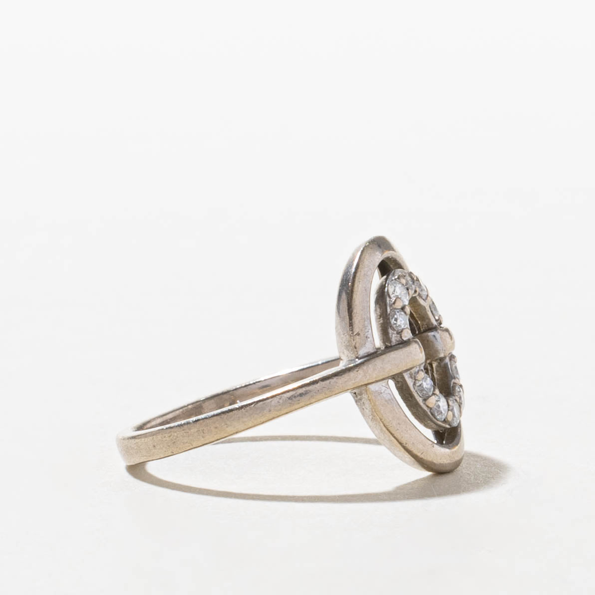 14k Diamond Layered Oval Ring | SZ 5.5