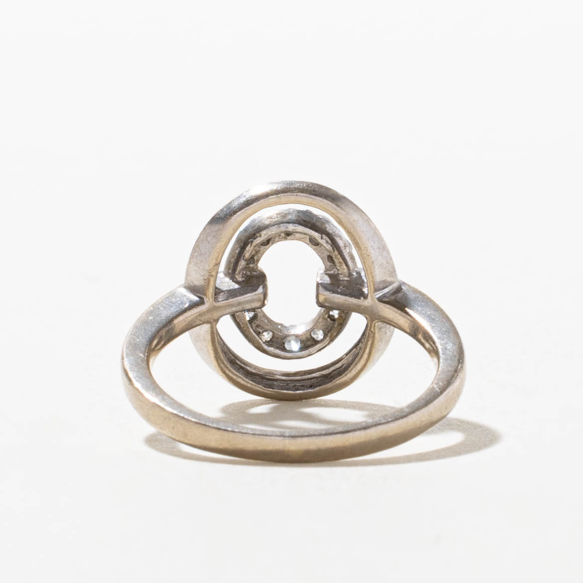 14k Diamond Layered Oval Ring | SZ 5.5