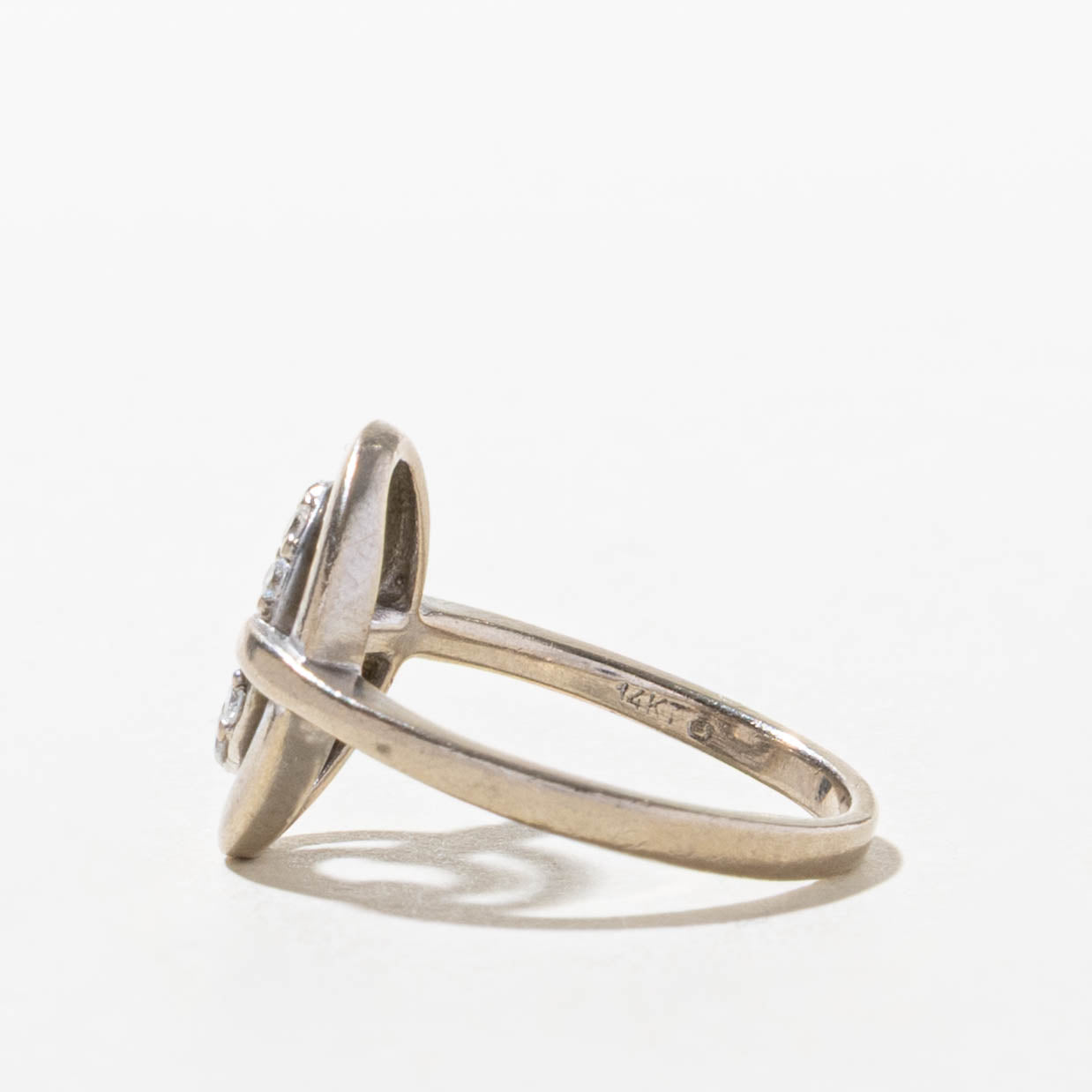 14k Diamond Layered Oval Ring | SZ 5.5