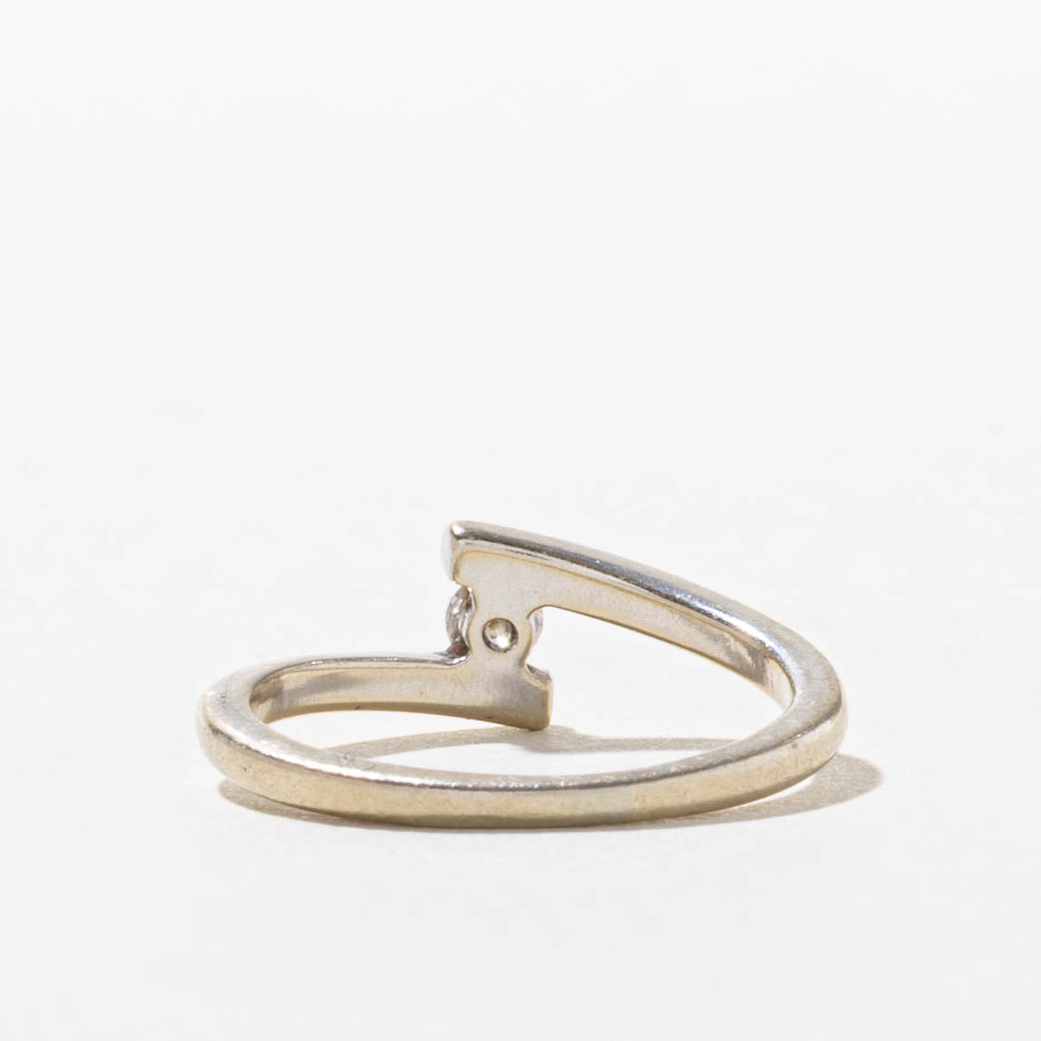 14k Round Brilliant Diamond Bypass Ring | SZ 4.25