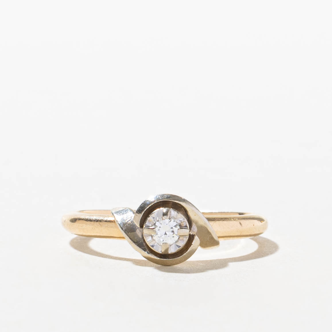 14k Illusion Set Diamond Bypass Ring | SZ 6.25