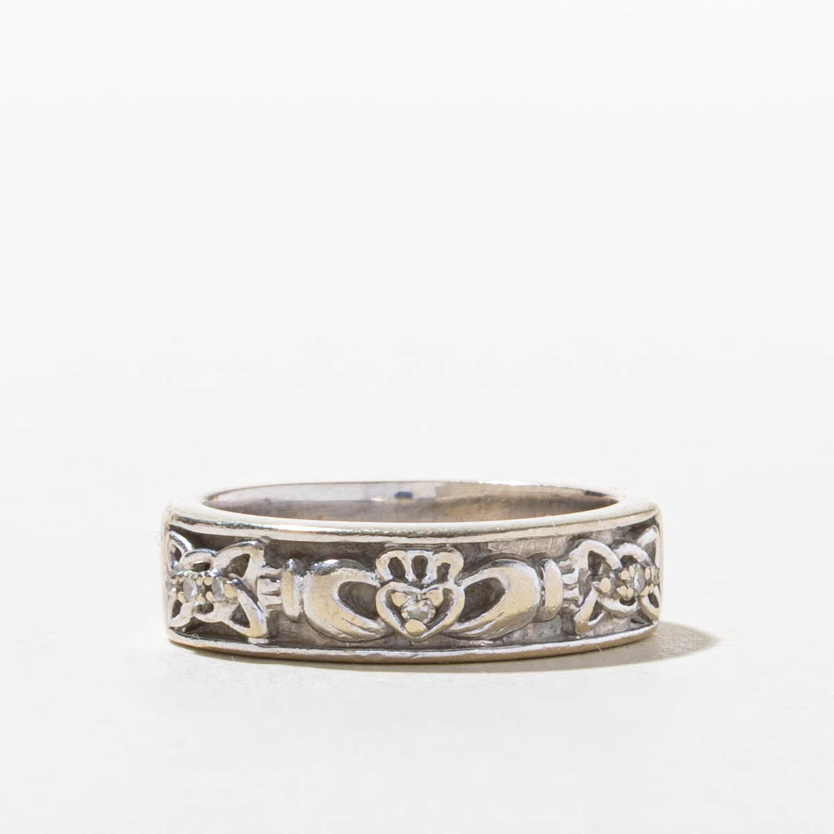14k Diamond Claddagh Band | 5.35mm | SZ 5