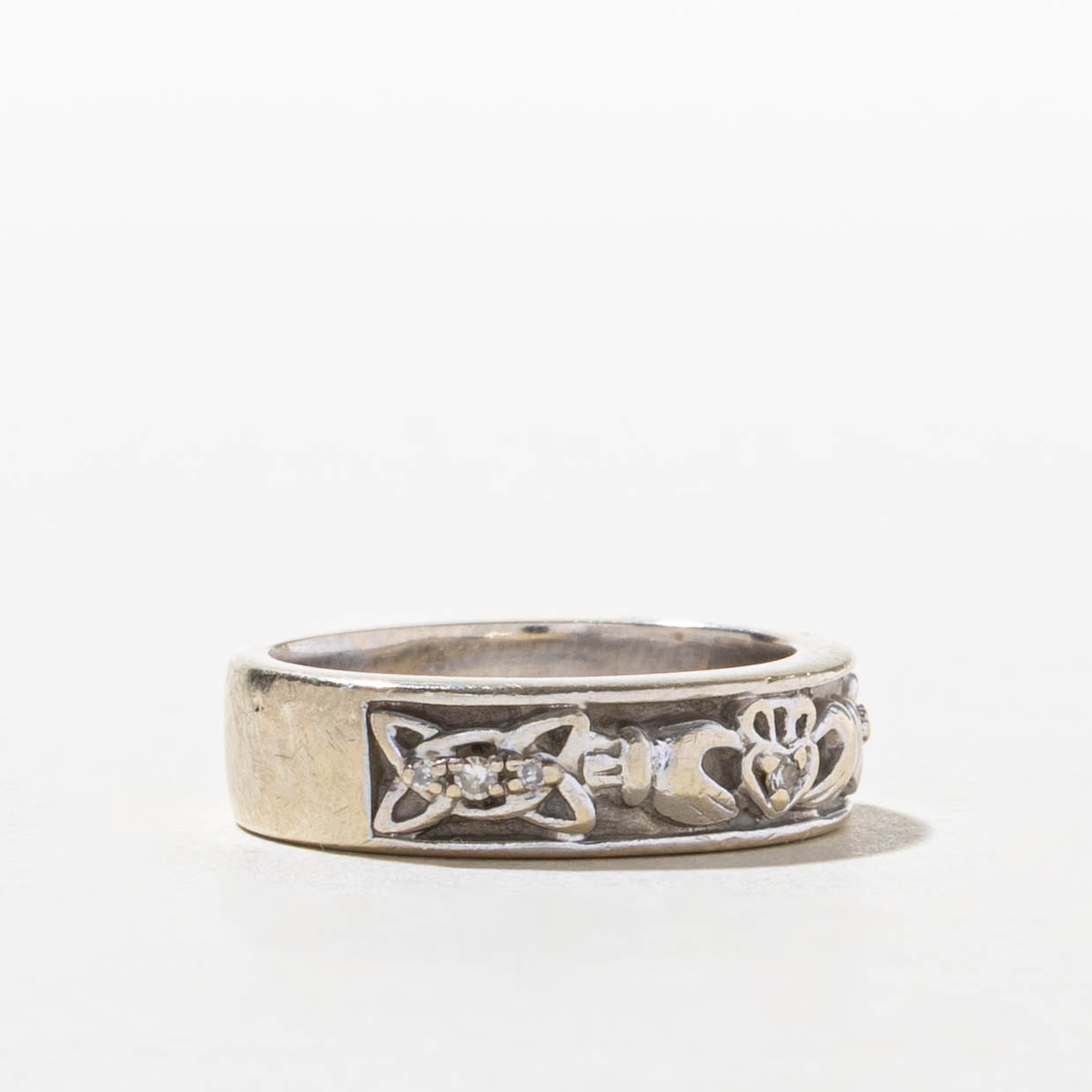14k Diamond Claddagh Band | 5.35mm | SZ 5