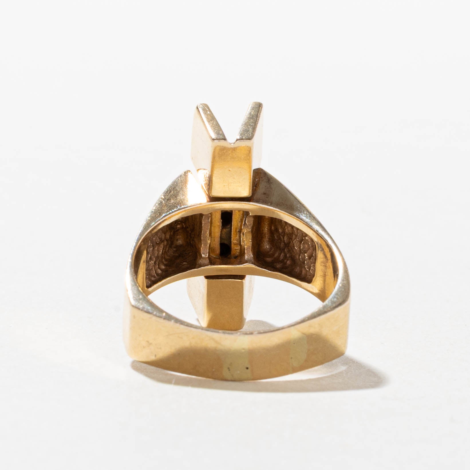 10k Bezel Set Diamond Bar Ring | SZ 7.5
