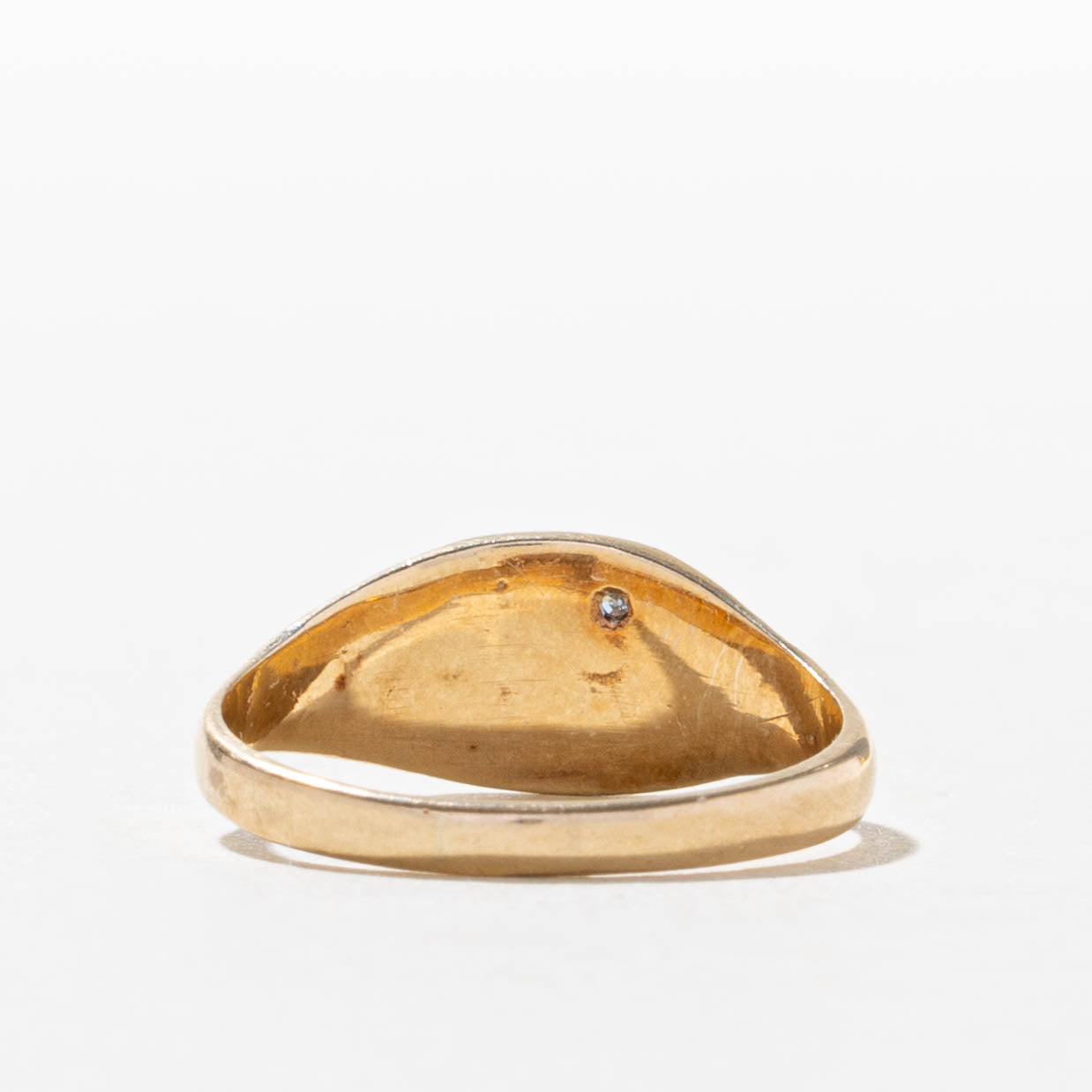 10k Star Set Diamond "M" Initial Engraved Signet Ring | SZ 6.75