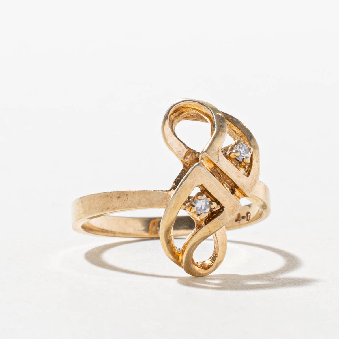 10k Two Stone Geometric Twisted Ring | SZ 6.25