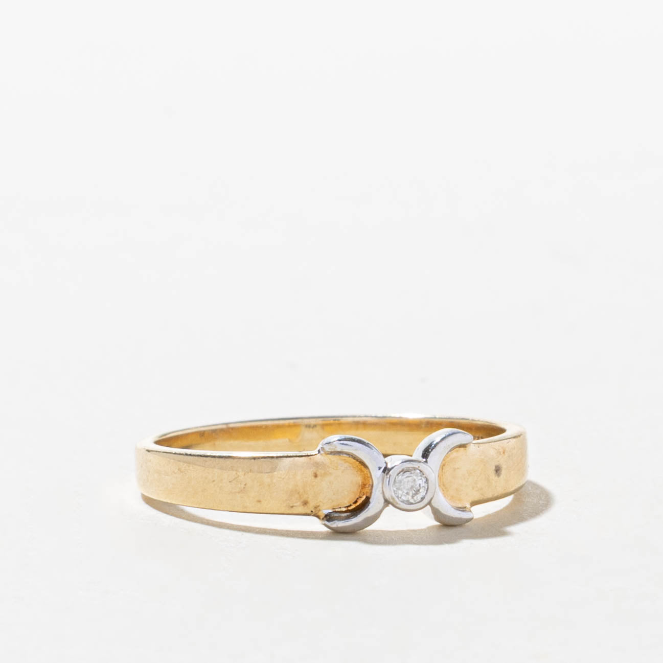 10k Bezel Set Diamond Buckle Ring | SZ 6.5
