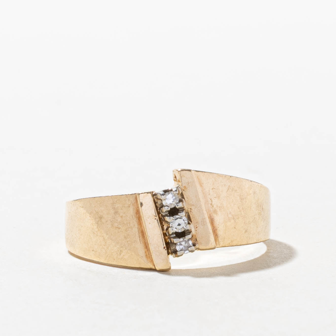 10k Three Stone Diamond Bypass Ring | SZ 9.25