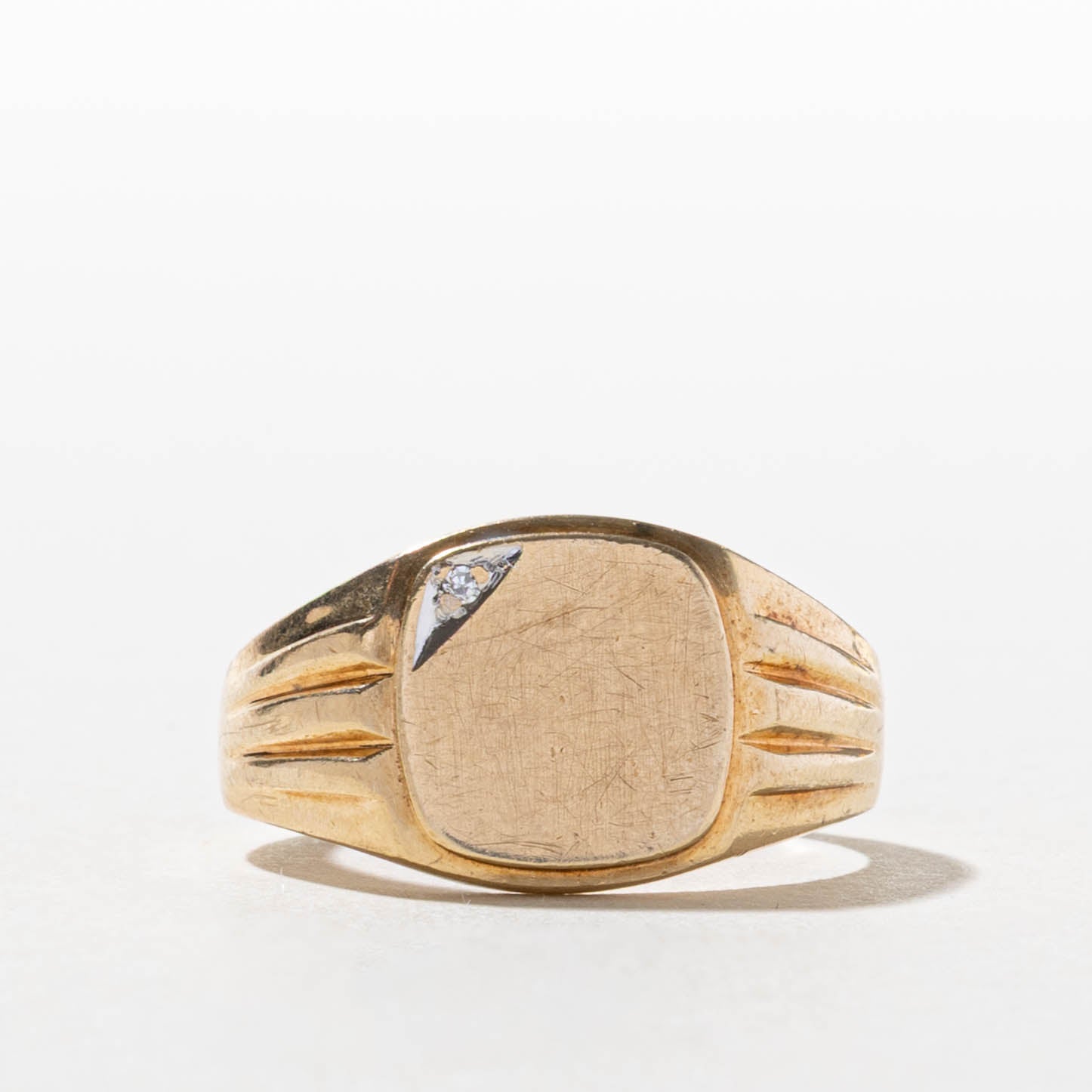 10k Corner Diamond Accented Grooved Signet Ring | SZ 8.25