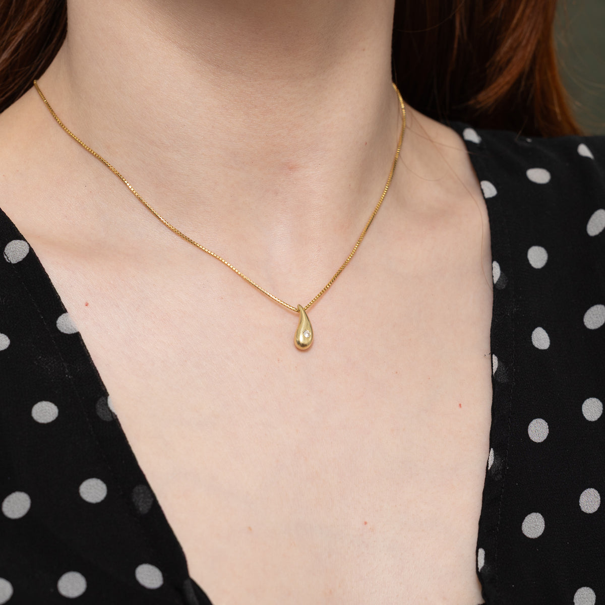 14k Flush Set Diamond Plain Teardrop Pendant Necklace | 17.5"