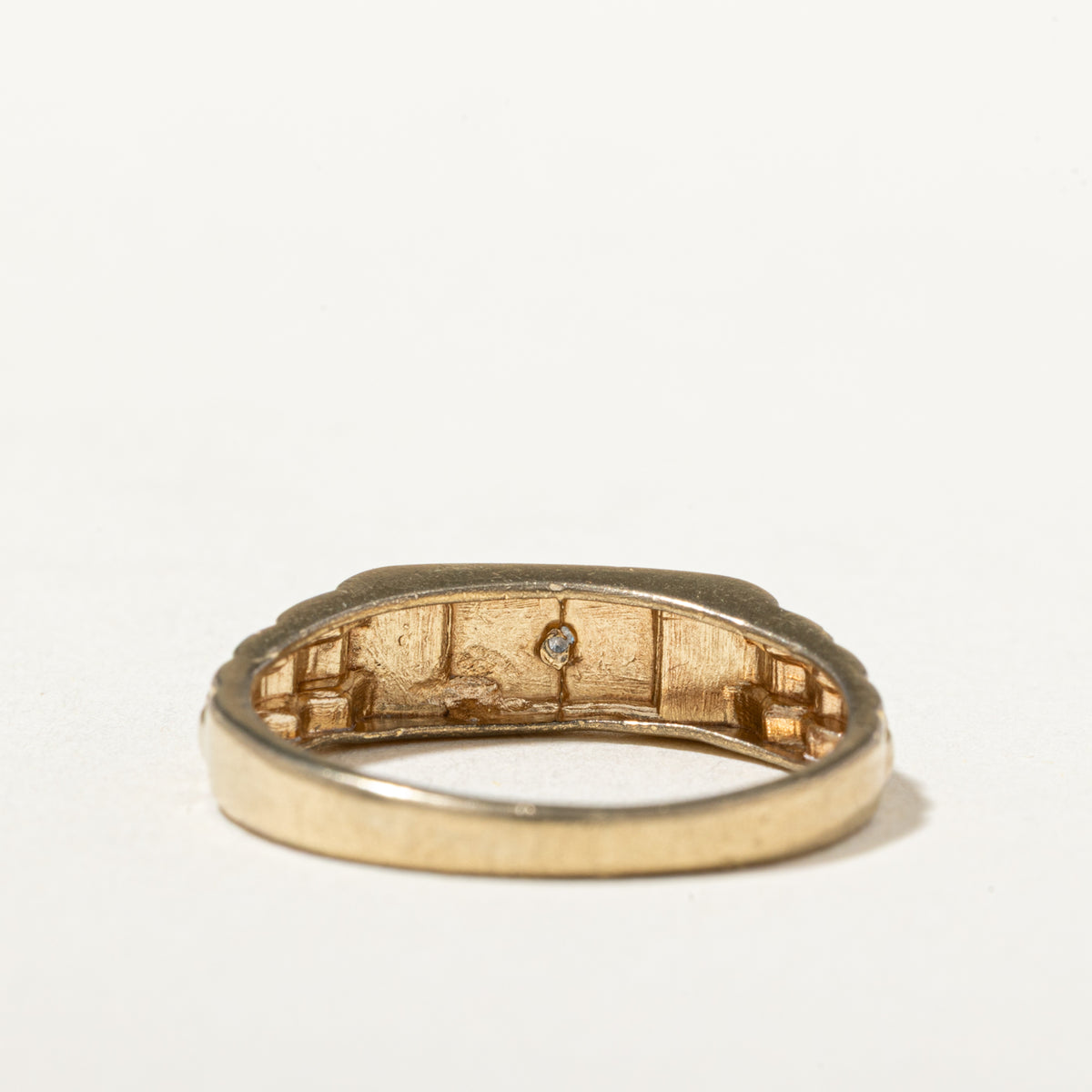 10k Diamond Star Grooved Signet Ring | SZ 7.75