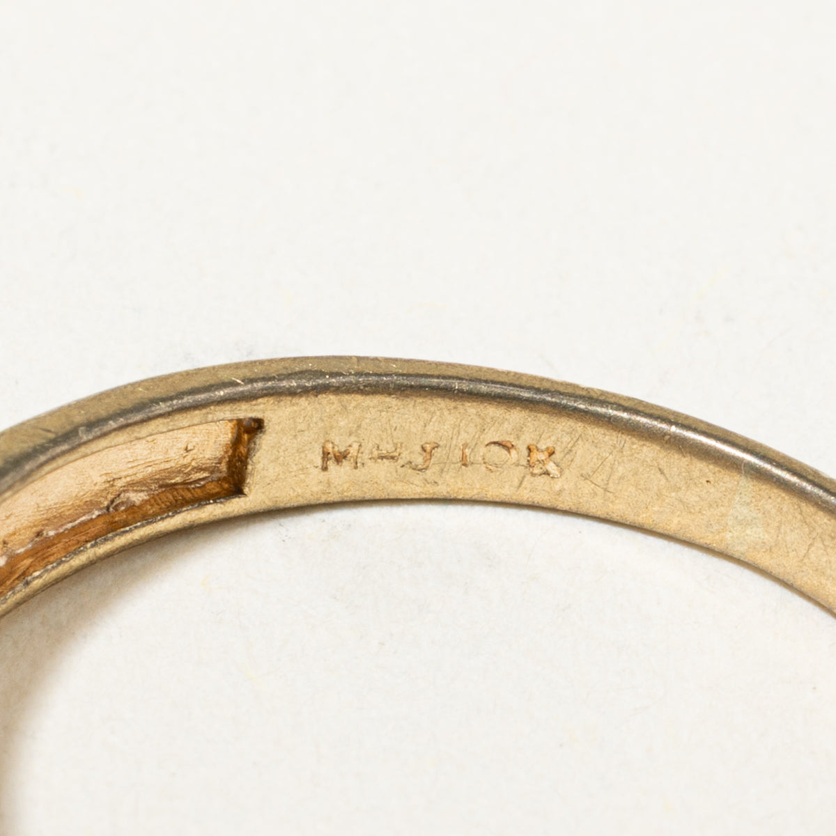 10k Diamond Star Grooved Signet Ring | SZ 7.75