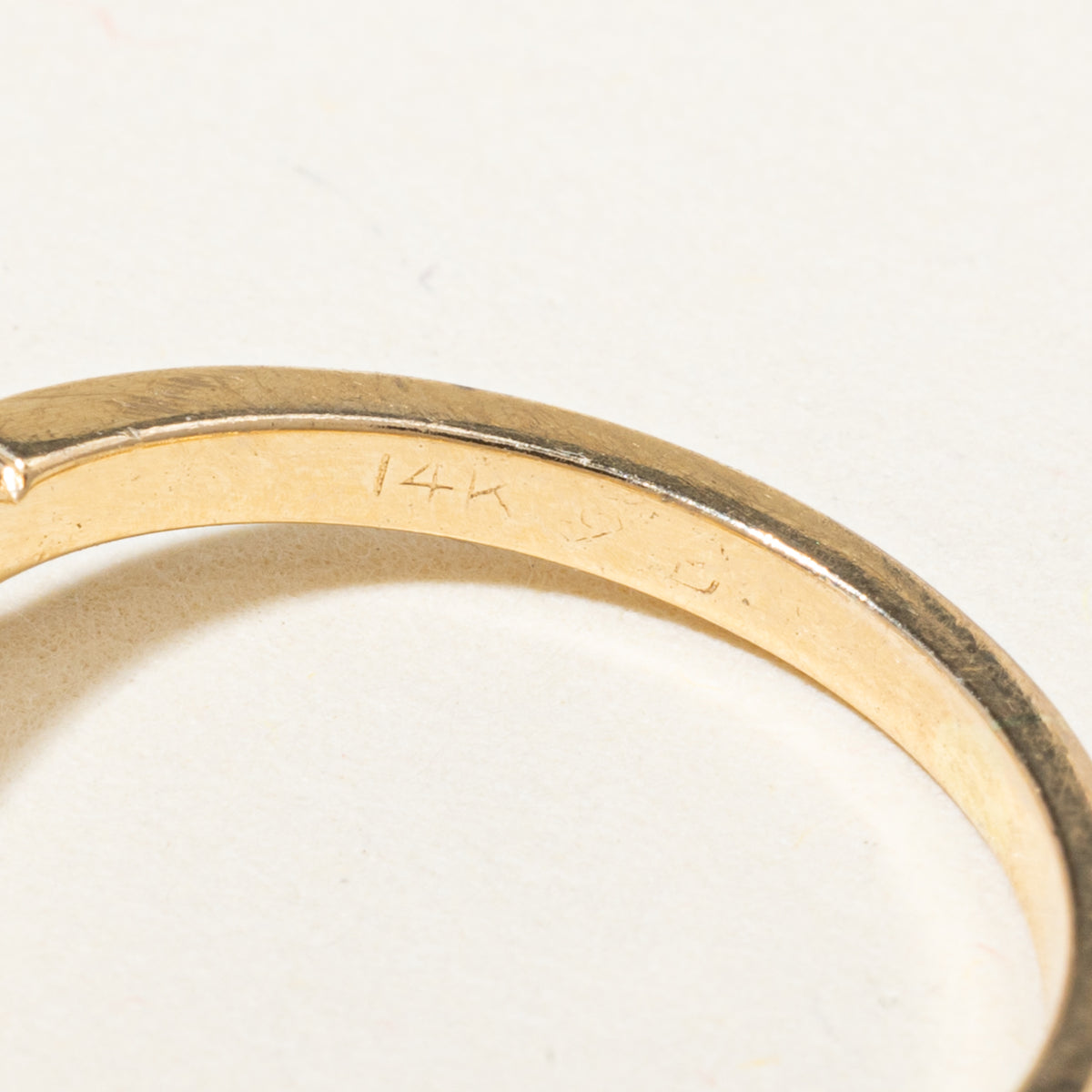 14k Two Tone Diamond Grooved Wave Contour Ring | SZ 4.75