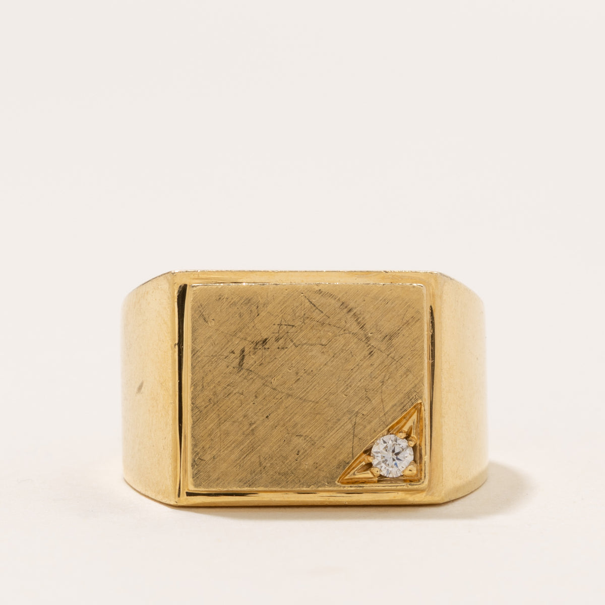 18k Corner Diamond Matte Signet Ring | SZ 7.5