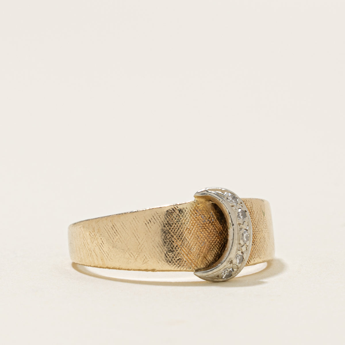 14k Diamond Textured Crescent Moon Ring | 8.8mm | SZ 7.75