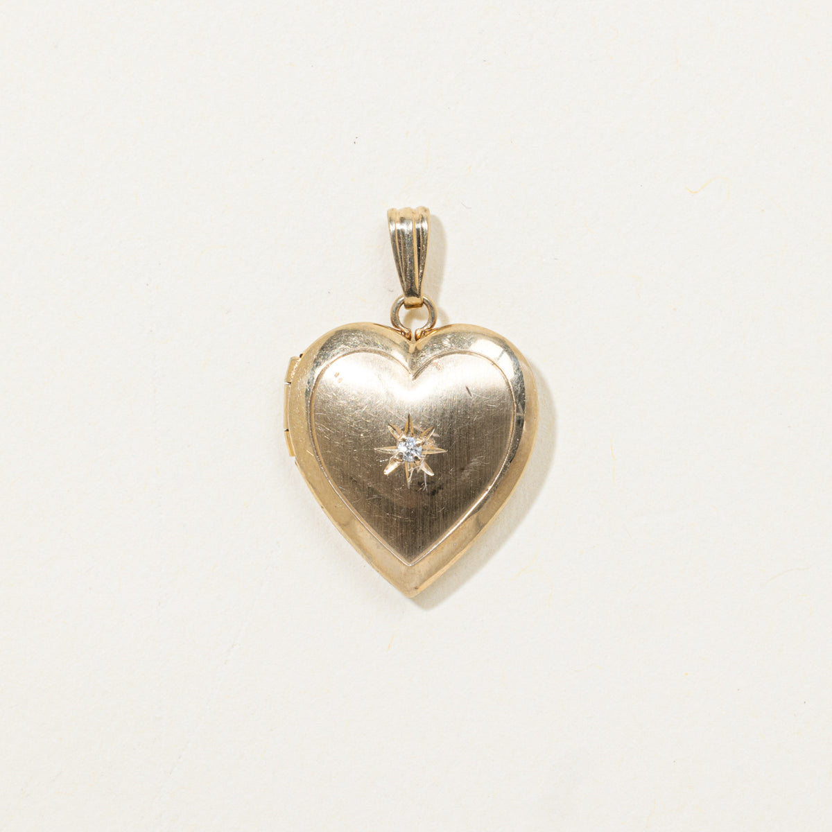 10k Star Set Diamond Heart Locket