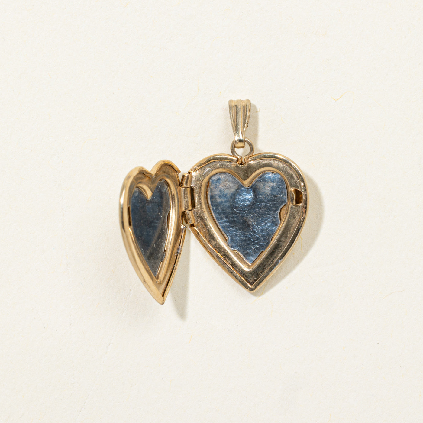 10k Star Set Diamond Heart Locket