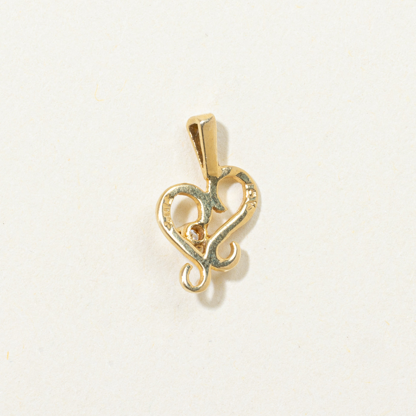 18k Diamond Swirly Heart Pendant