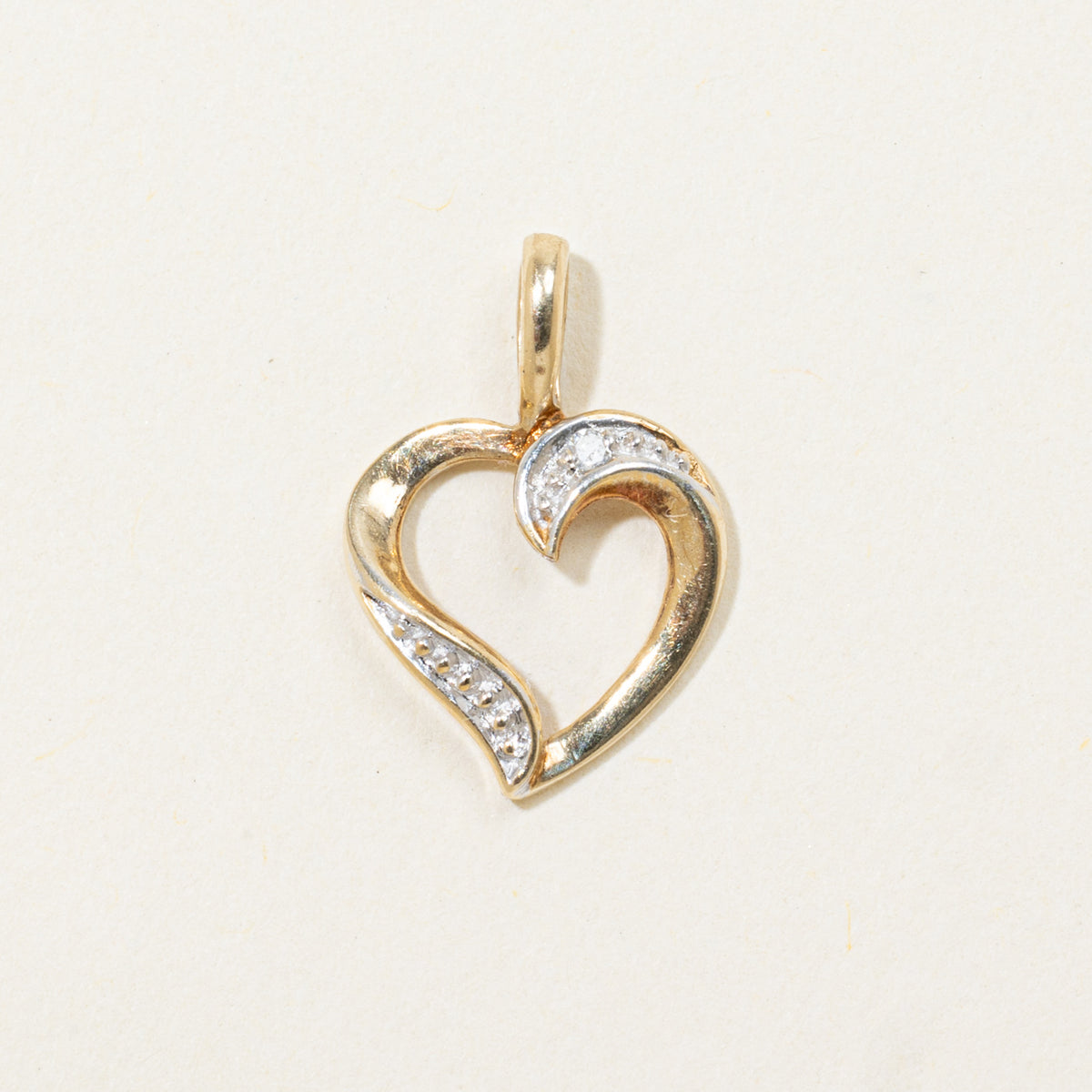 10k Diamond Heart Pendant