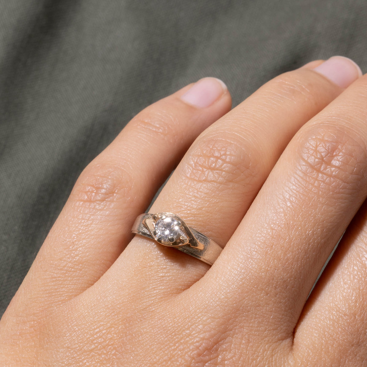 18k Two Tone Solitaire Diamond Ring | 0.19ct | SZ 6.5