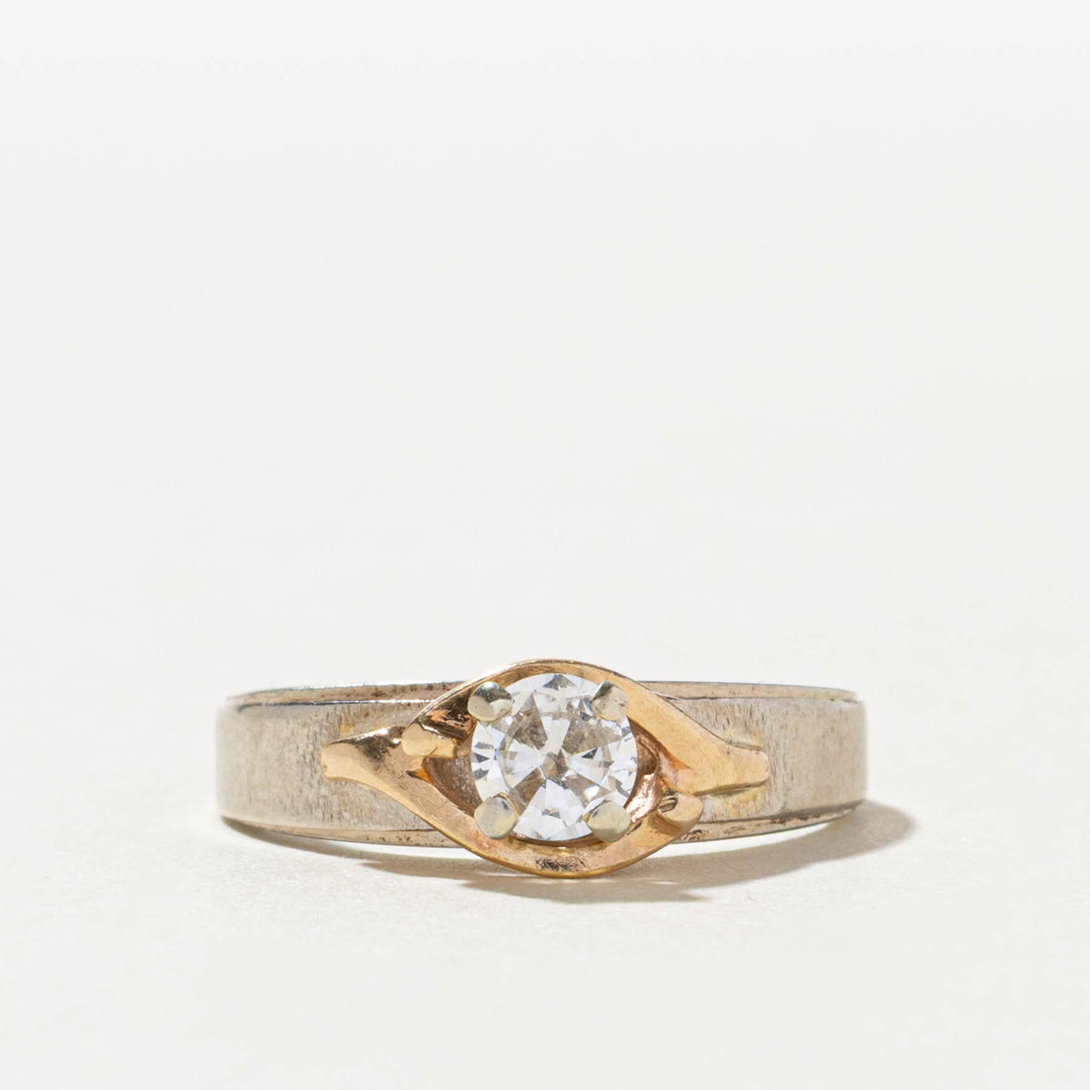 18k Two Tone Solitaire Diamond Ring | 0.19ct | SZ 6.5