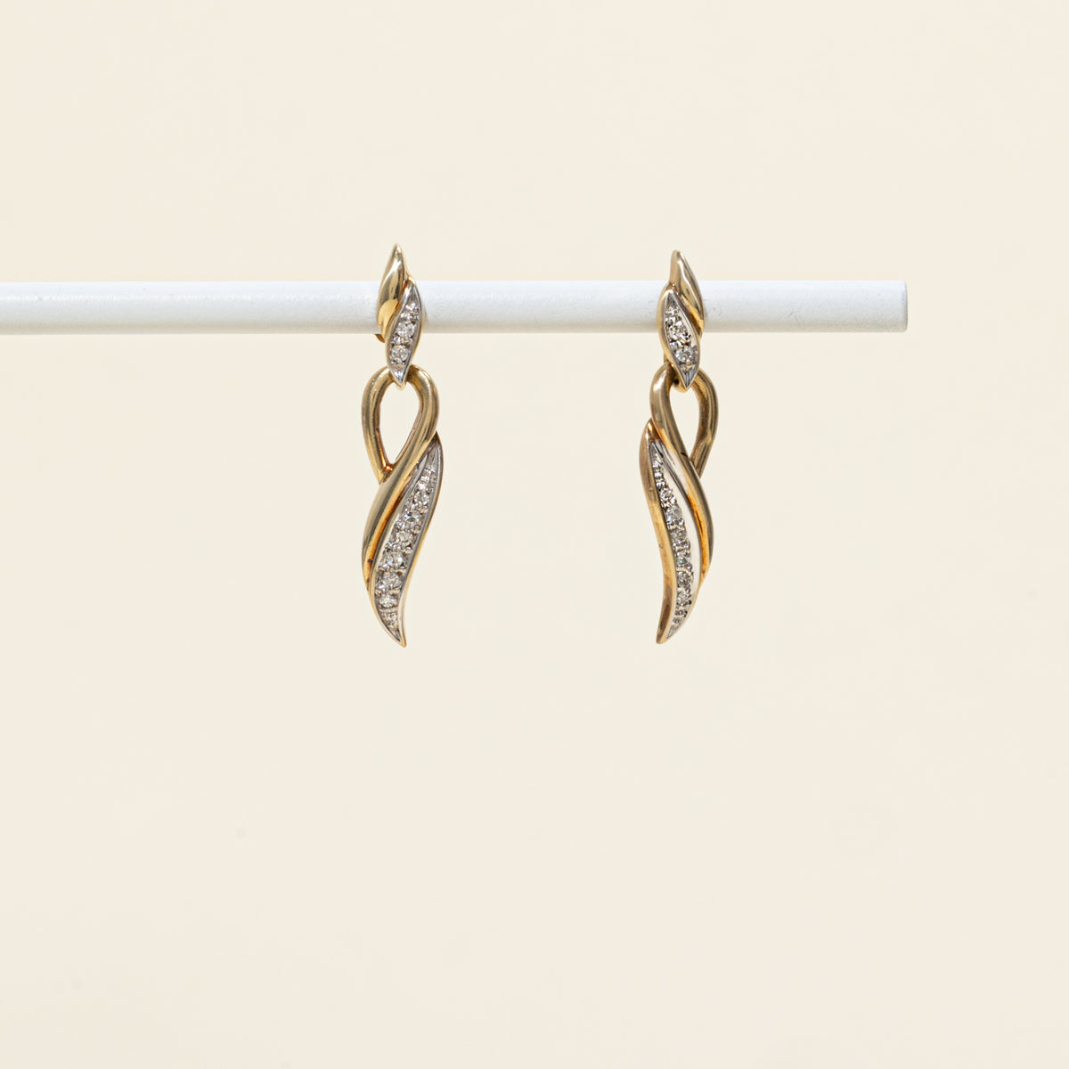 10k Diamond Accented Twisted Drop Earrings | 0.08ctw