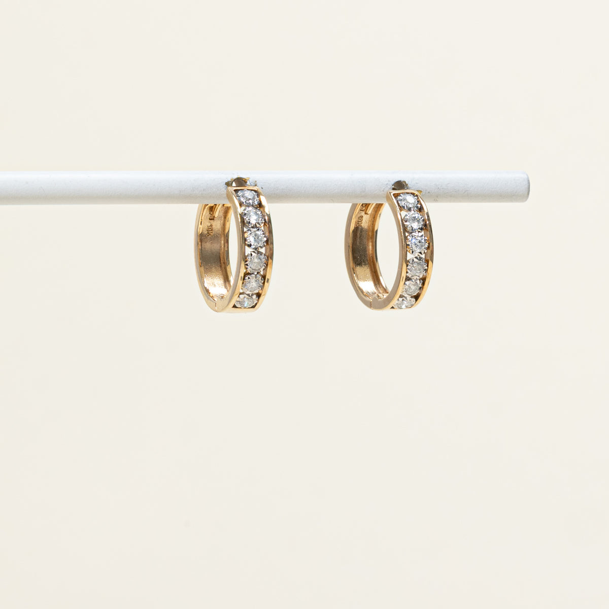 10k Semi Eternity Diamond Hoop Earrings | 16.20mm | 0.25ctw