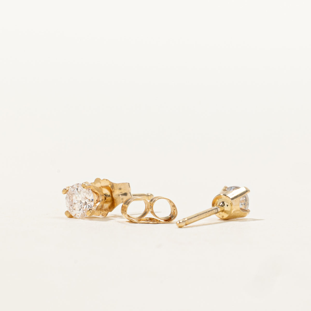 14k Solitaire Diamond Studs | 0.23ctw
