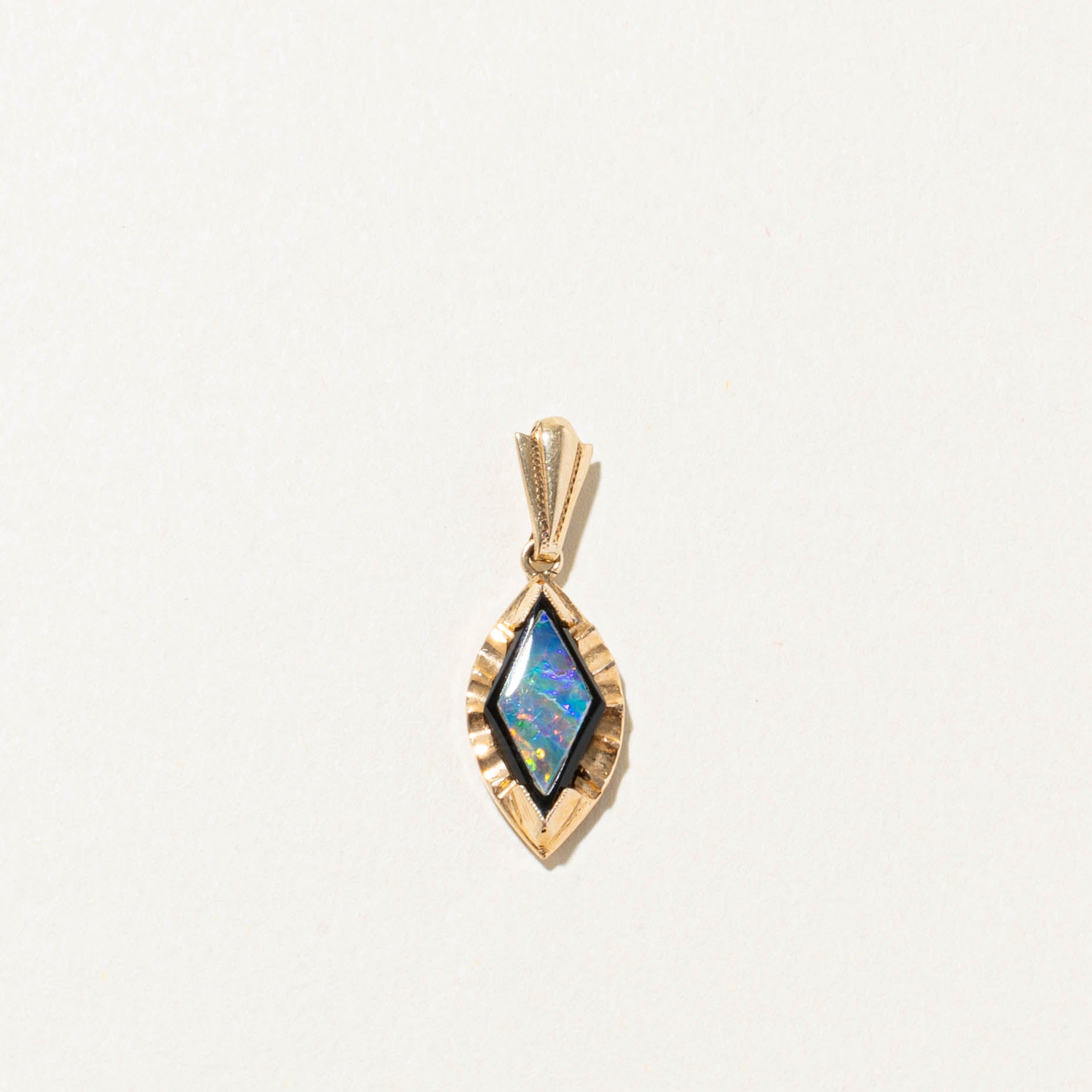 10k Bezel Set Opal Inlay in Onyx Grooved & Enamel Pendant | 2.00ct