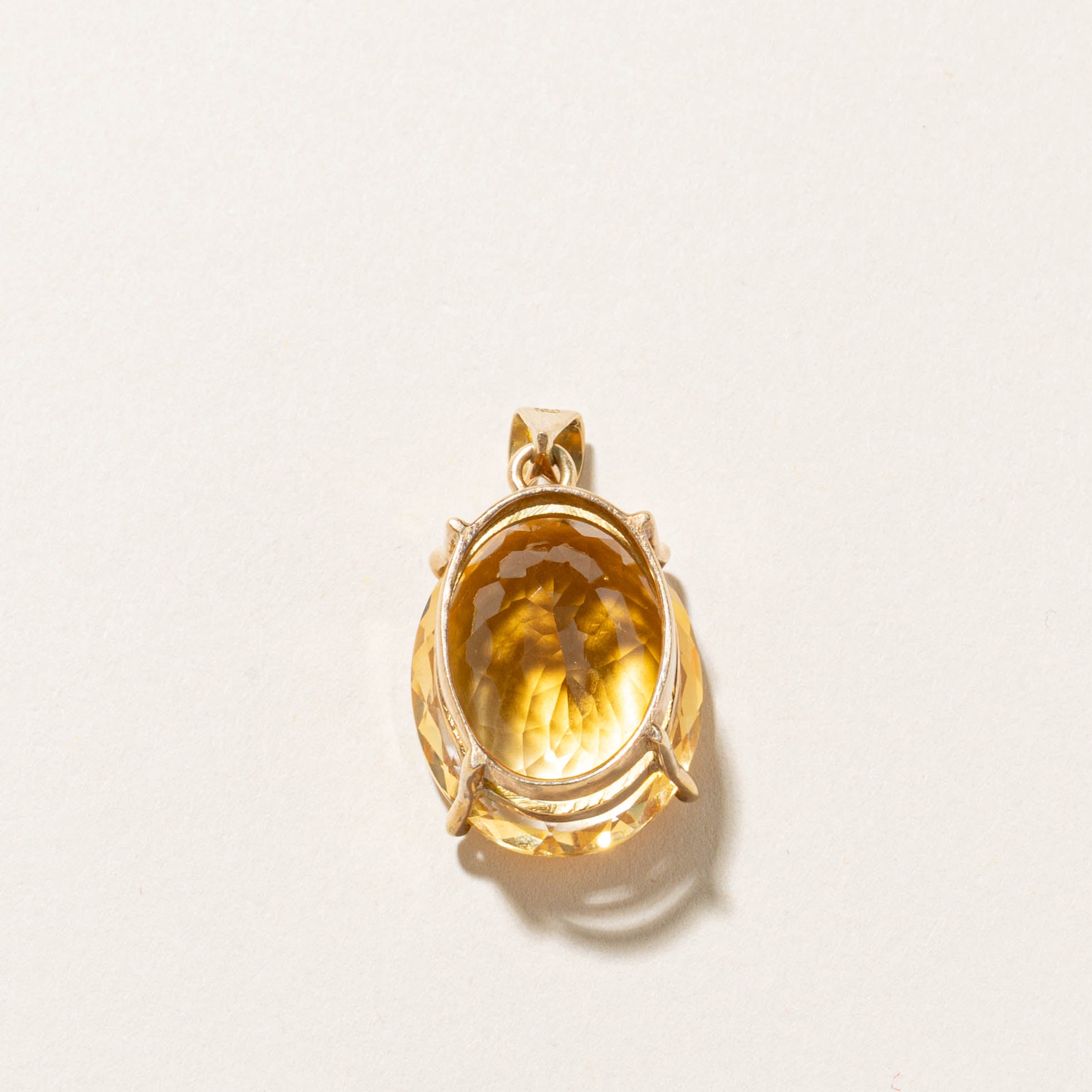 18k Solitaire Citrine Pendant | 24.00ct