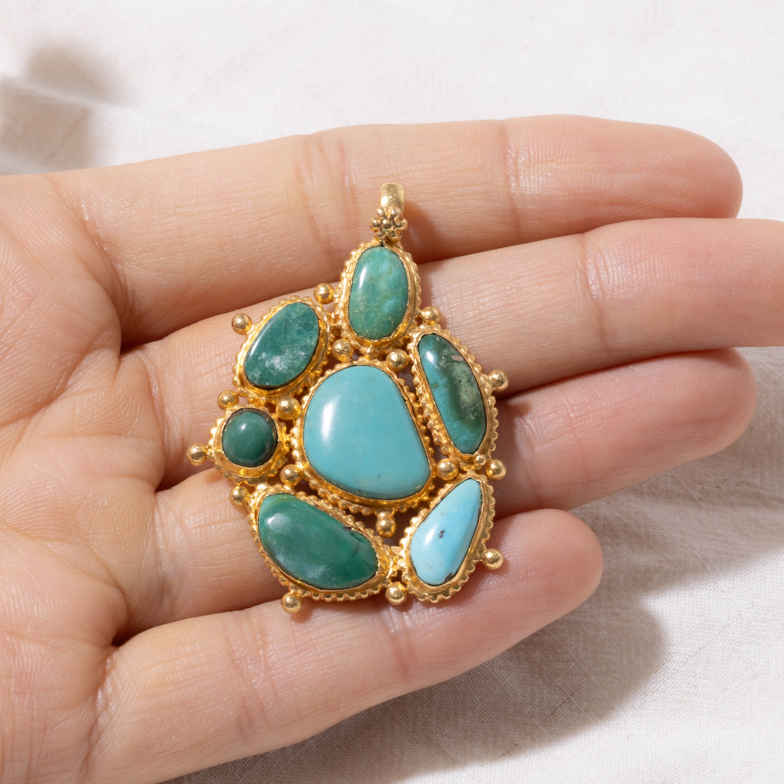 18k Bezel Set Turquoise Cluster Textured Pendant | 15.00ct