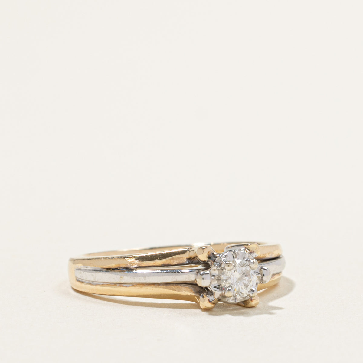14k Two Tone Solitaire Diamond Grooved Ring | 0.15ct | SZ 7