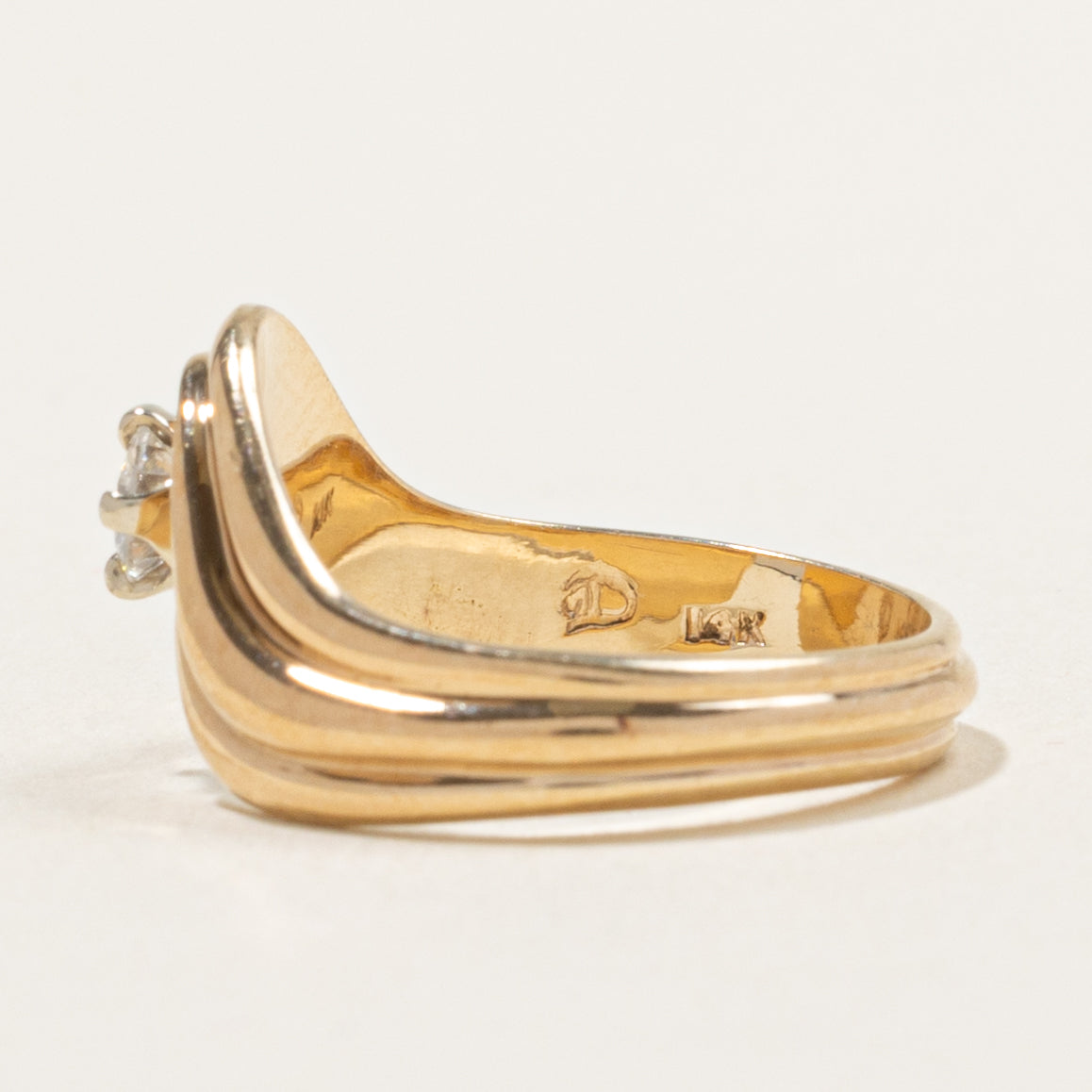 14k Solitaire Diamond Grooved Wave Ring | 0.16ct | SZ 3.75